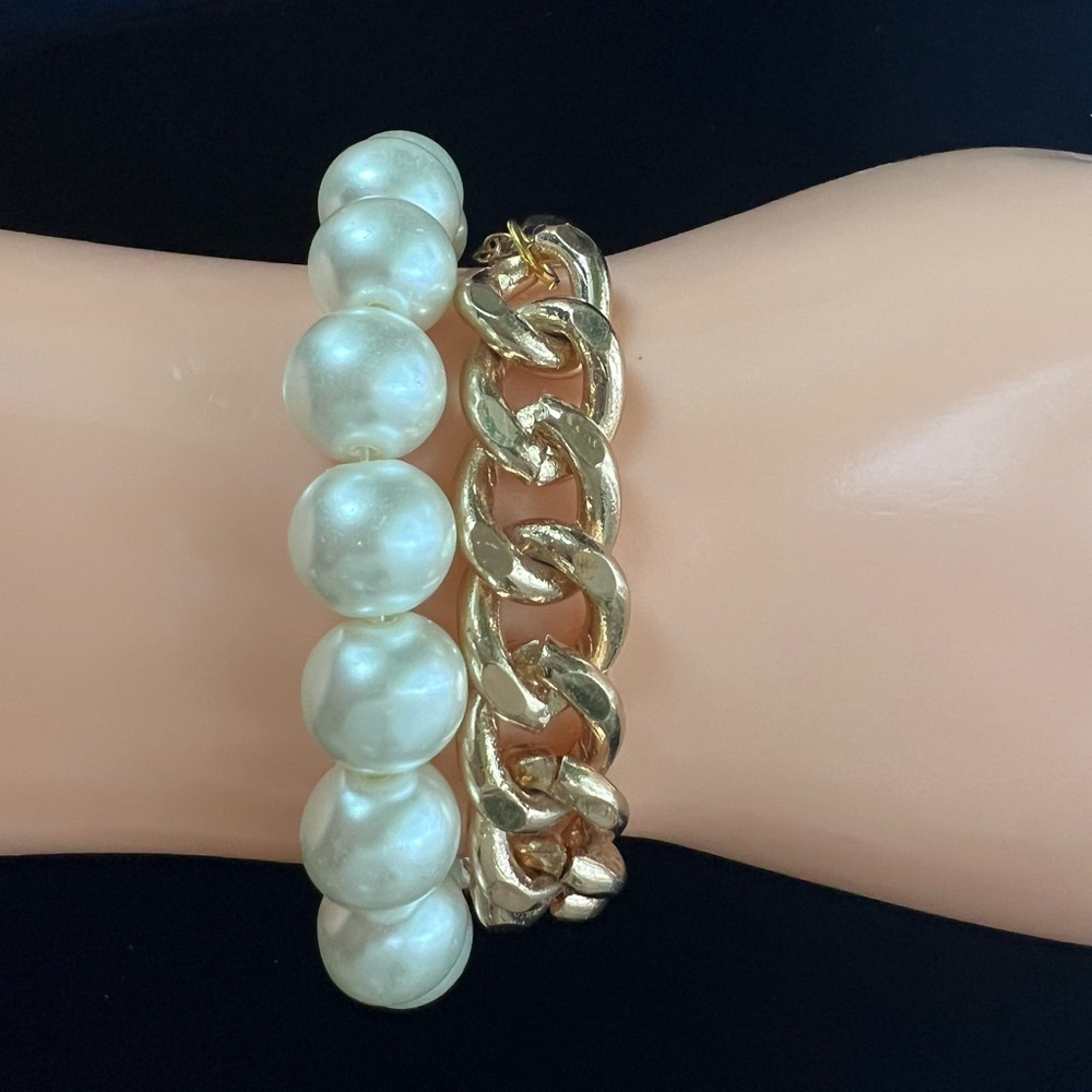 Chic Gold and Pearl Bracelet Duo
